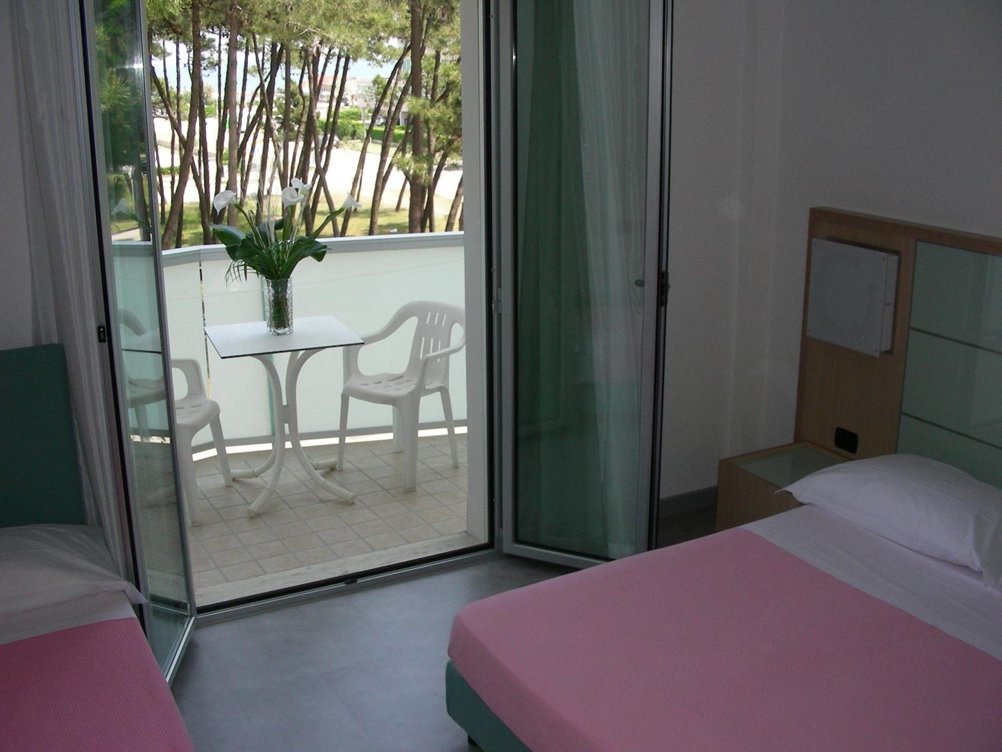 Hotel Sahara 밀라노마리티마 외부 사진