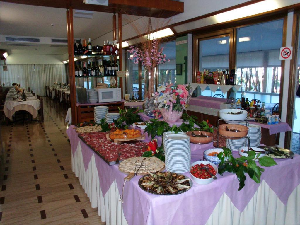 Hotel Sahara 밀라노마리티마 외부 사진