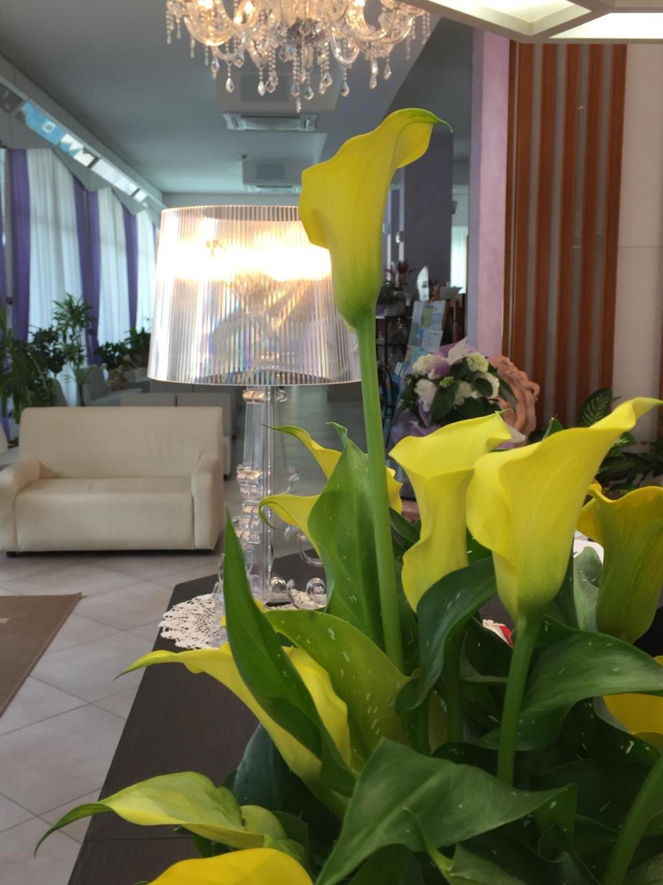 Hotel Sahara 밀라노마리티마 외부 사진