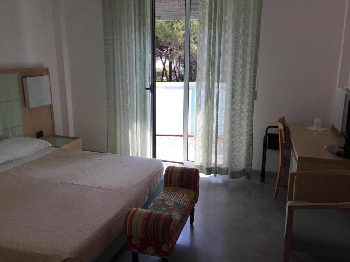 Hotel Sahara 밀라노마리티마 외부 사진